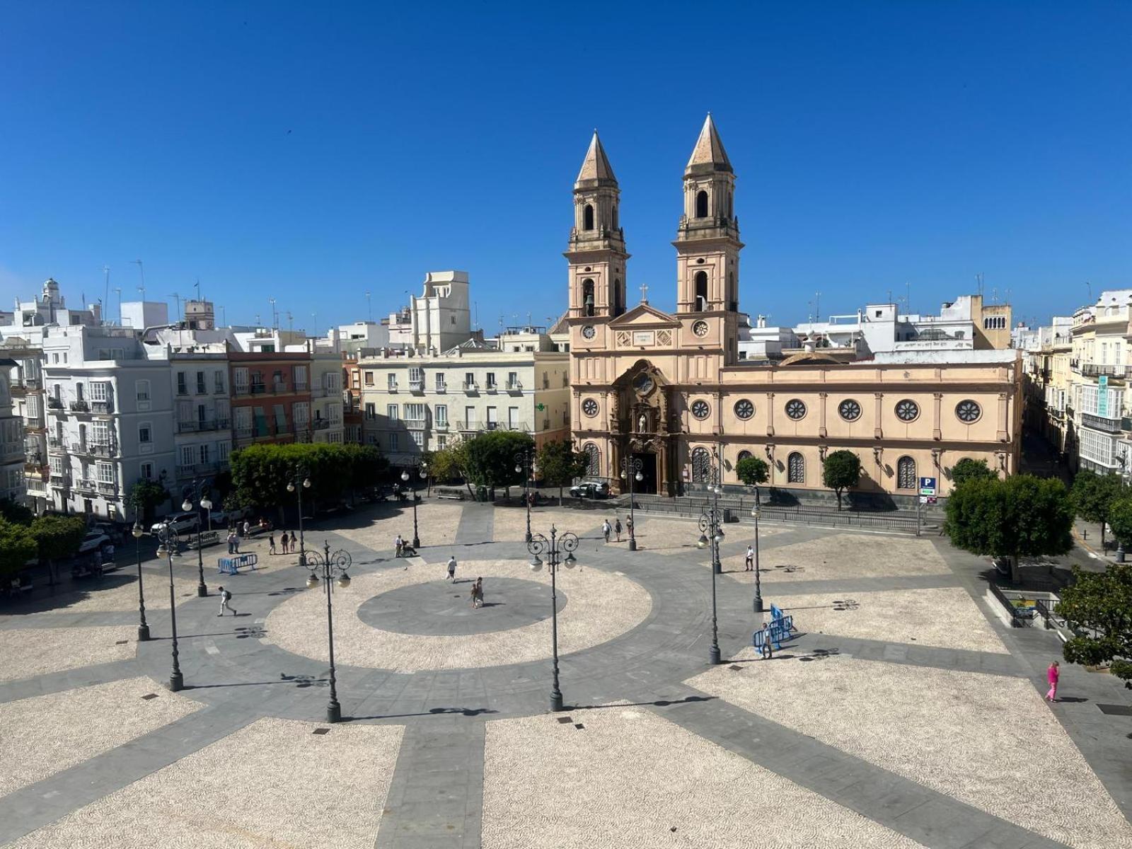 The Traveller'S House Con Vistas A Playa La Caleta Apartment Cadiz Luaran gambar